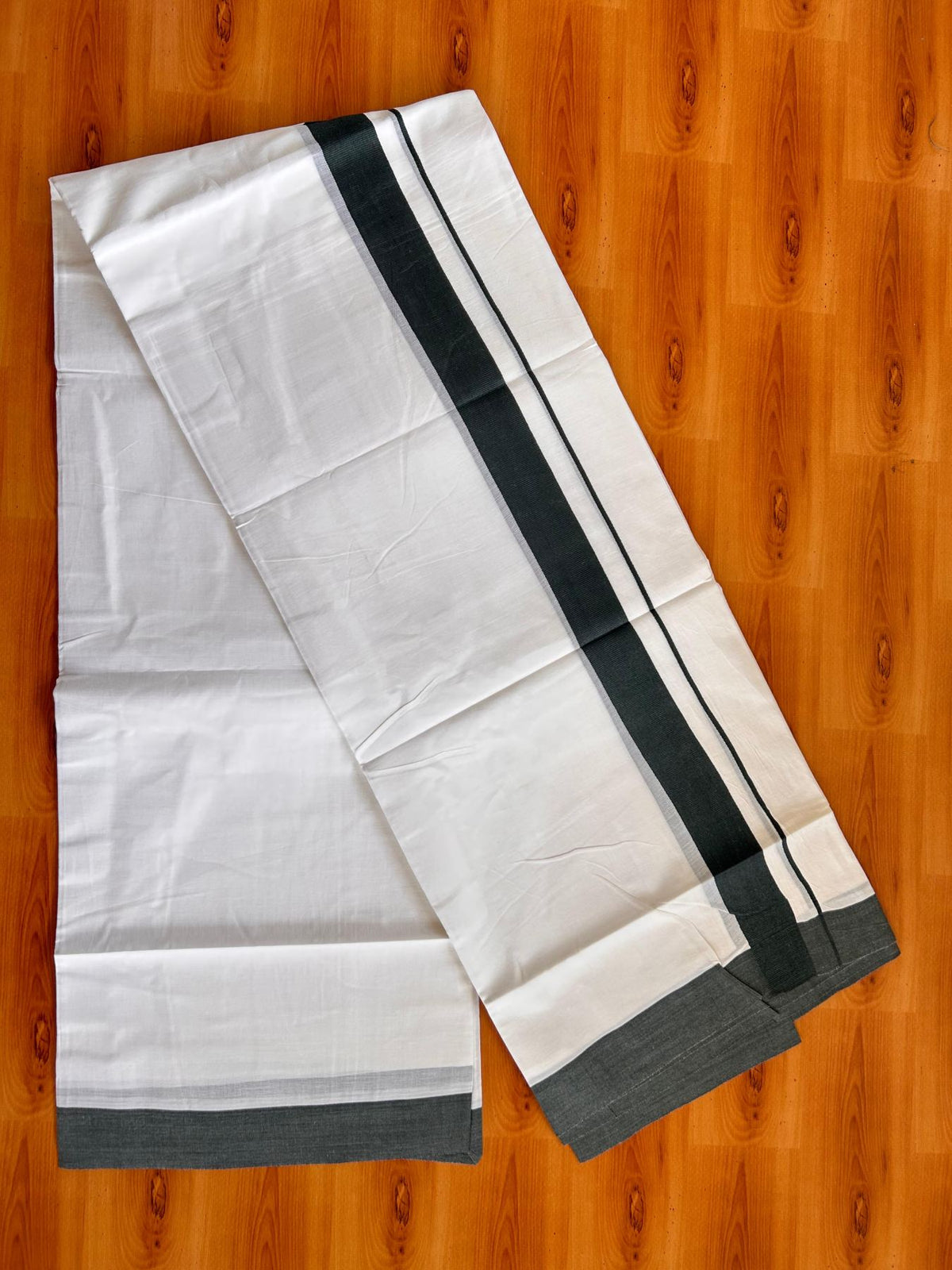 Pure White Double Mundu/Dhoti - 20% Discount ! Kaitharikada Pure Cotton - 100x80 - 1.5 inch Deep Green Kara 3.80 mtr (8 muzham) - 7 KK5523 MC