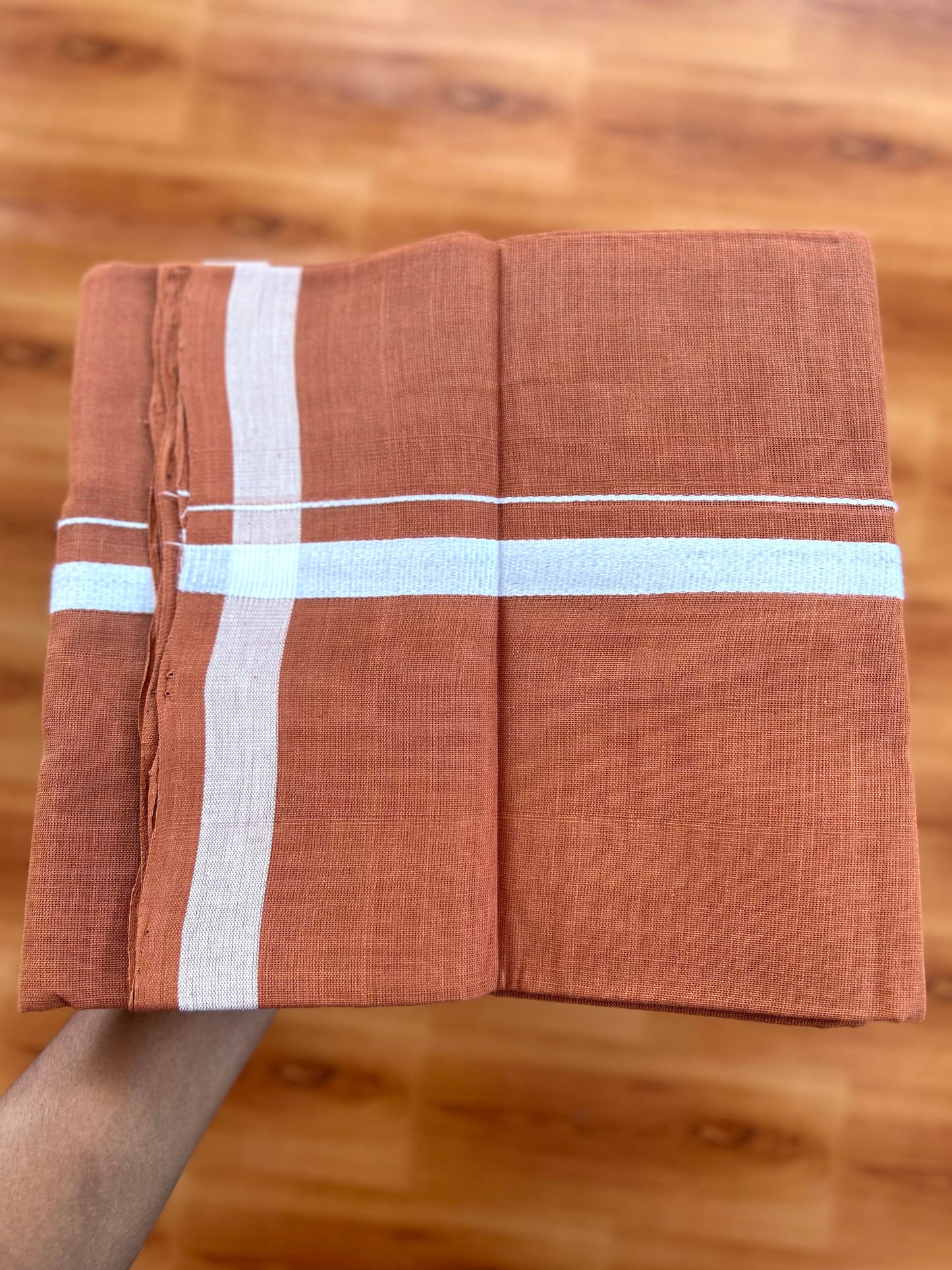 Kerala Handloom Single Kaily/Lungi - KaithariKada 100% Pure Cotton - 40s -0.5 Inch White Kara With Kavi colour Body - (2 meter / 4 muzham) - 4 KK8057 ELA