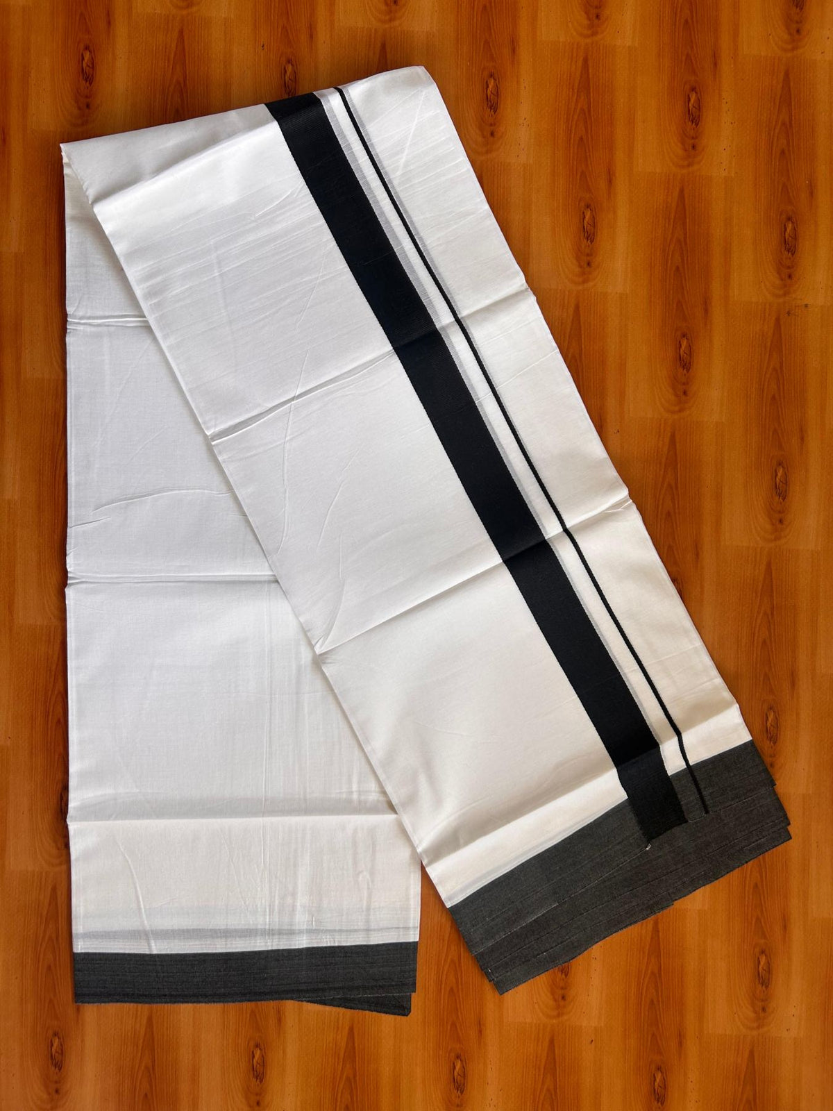 Pure White Double Mundu/Dhoti - 20% Discount ! Kaitharikada Pure Cotton - 100x80 - 1.5 inch Black Kara 3.80 mtr (8 muzham) - 13 KK5523 MC