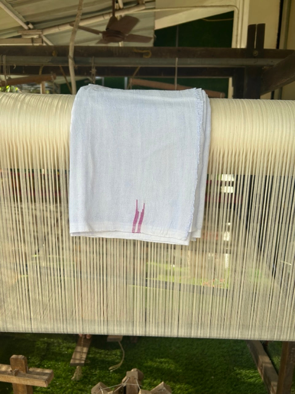 Kaitharikada - HANDLOOM Pure Cotton Kerala Towel - Thorthu - White Body & Purple chutty kara - 2KK481ELA
