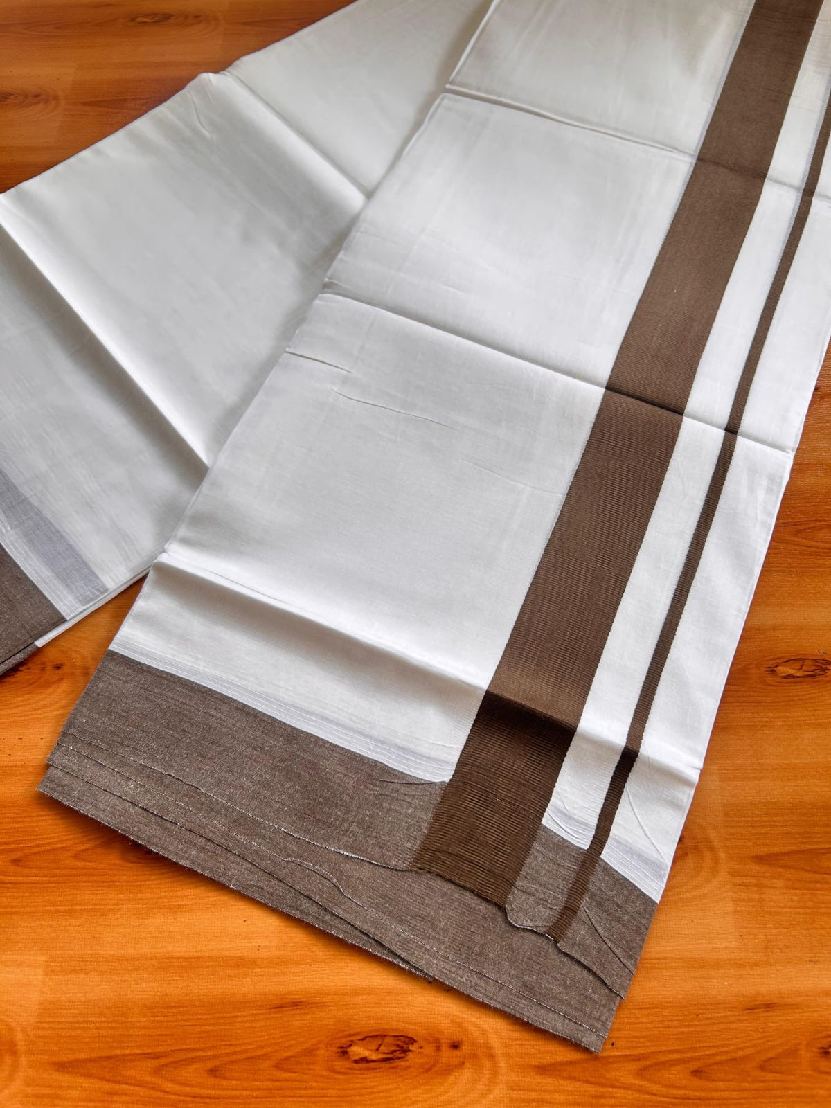 Pure White Double Mundu/Dhoti - 20% Discount ! Kaitharikada Pure Cotton - 100x80 - 1.5 inch Dark Brown Kara 3.80 mtr (8 muzham) - 19 KK5523 MC