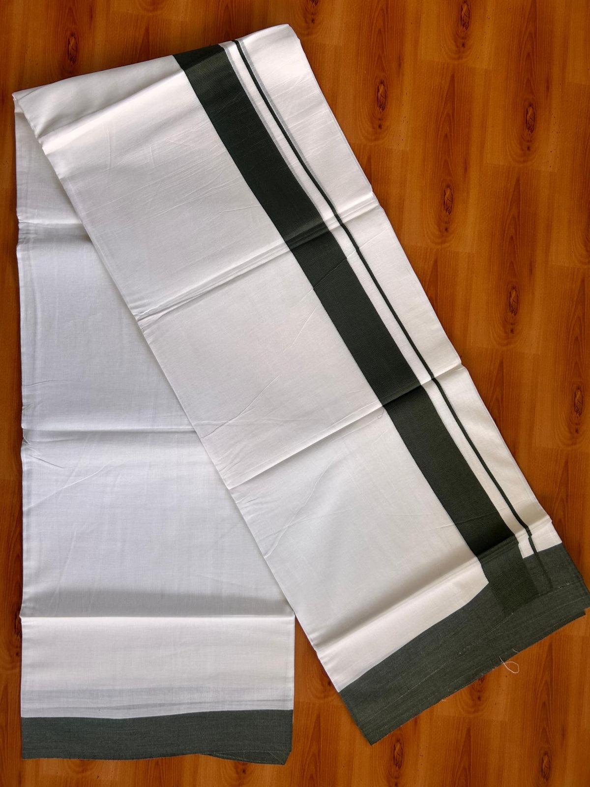 Pure White Double Mundu/Dhoti - 20% Discount ! Kaitharikada Pure Cotton - 100x80 - 1.5 inch Sea Weed Green Kara 3.80 mtr (8 muzham) - 21 KK5523 MC