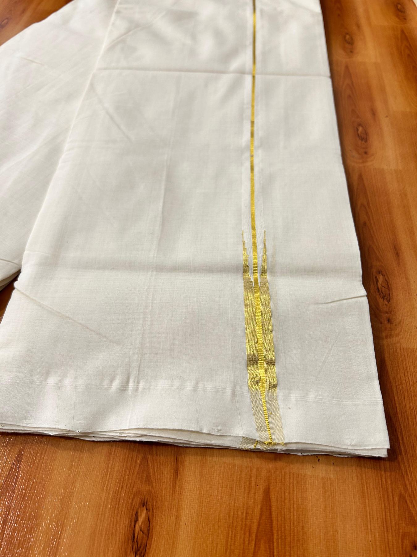 Double Off White Dhoti 25% Discount! KaithariKada Handloom Unakkupaav - Kerala Handloom - 100% Pure Cotton 100x80 - 2 cm Gold Kasav Puliyilakkara Chutty 4.00 mtr (8.5 muzham) - 1 KK5488 REA