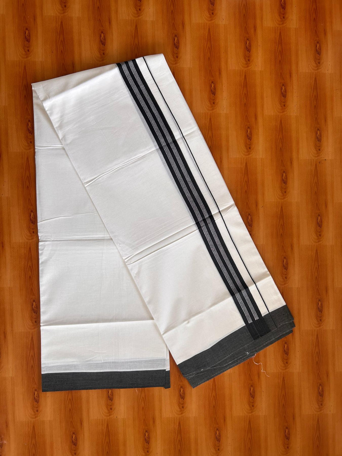 Pure White Double Mundu/Dhoti - 20% Discount ! Kaitharikada Pure Cotton - 100x80 - 1.5 inch Black striped Kara 3.80 mtr (8 muzham) - 31 KK5523 MC