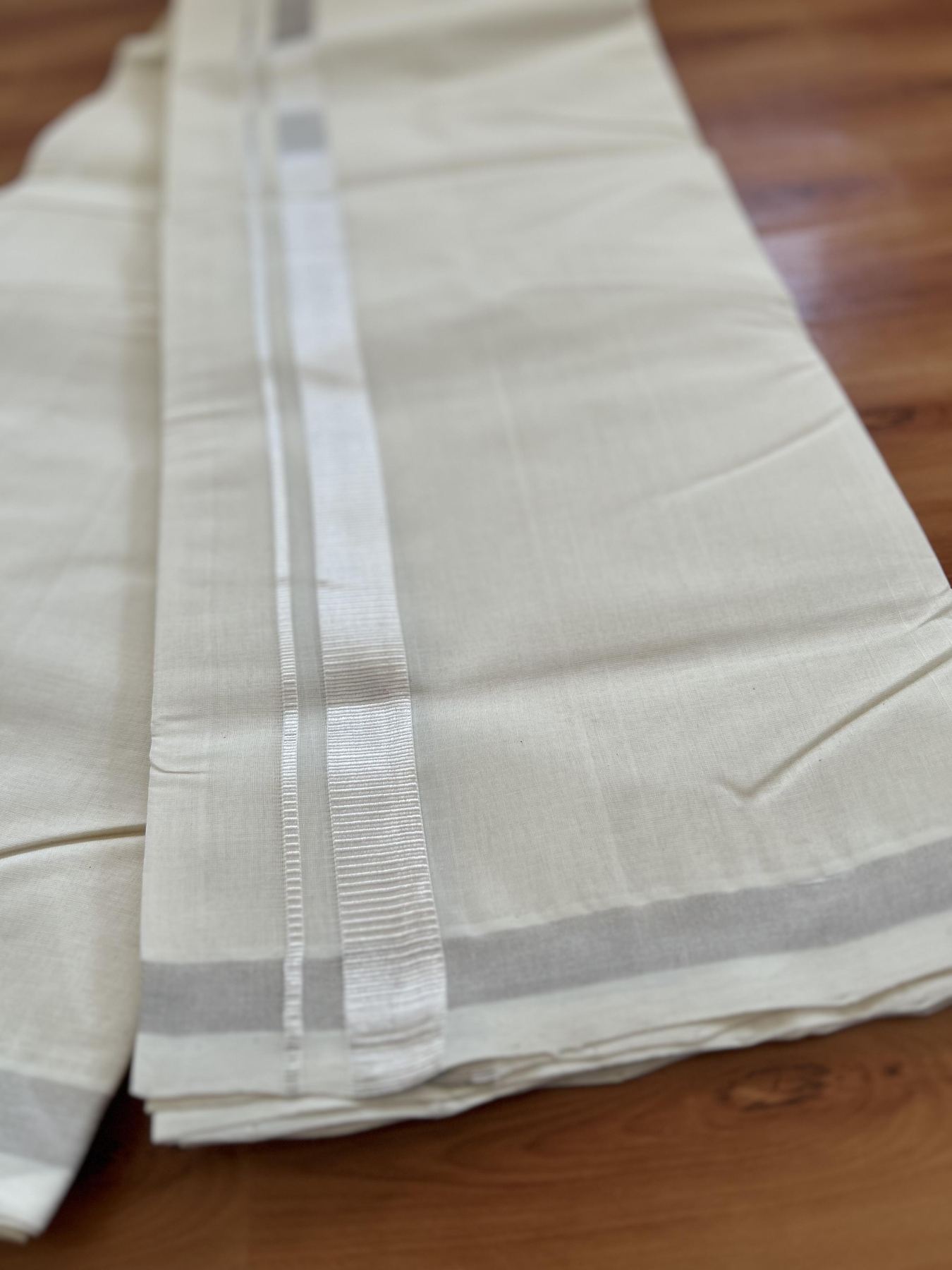 Double Off White - (Unbleached) Mundu/Dhoti - 25% Discount! KaithariKada Handloom Millpaav Kerala Handloom - Pure Cotton - (80X90) - 1 inch Silver Kasav Kara 4 mtr (8.5 Muzham) - 6 KK5403 RAM