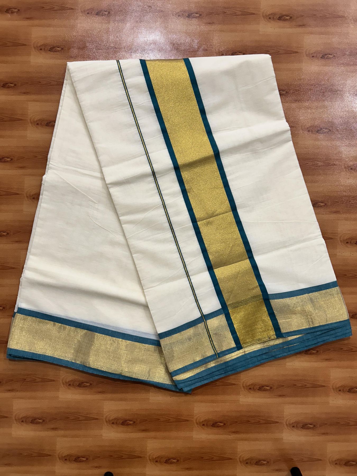 Off White Saree - 25% Discount! Kaitharikada Kerala Traditional Mixed Cotton Kasavu Saree - 3 Inch Pallu - Gold Silver Kasav & Peacock Green Kara - 16 KK7000 PMC