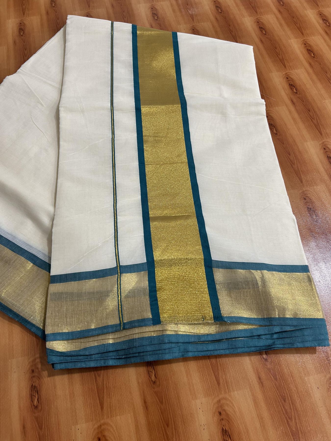 Off White Saree - 25% Discount! Kaitharikada Kerala Traditional Mixed Cotton Kasavu Saree - 3 Inch Pallu - Gold Silver Kasav & Peacock Green Kara - 16 KK7000 PMC