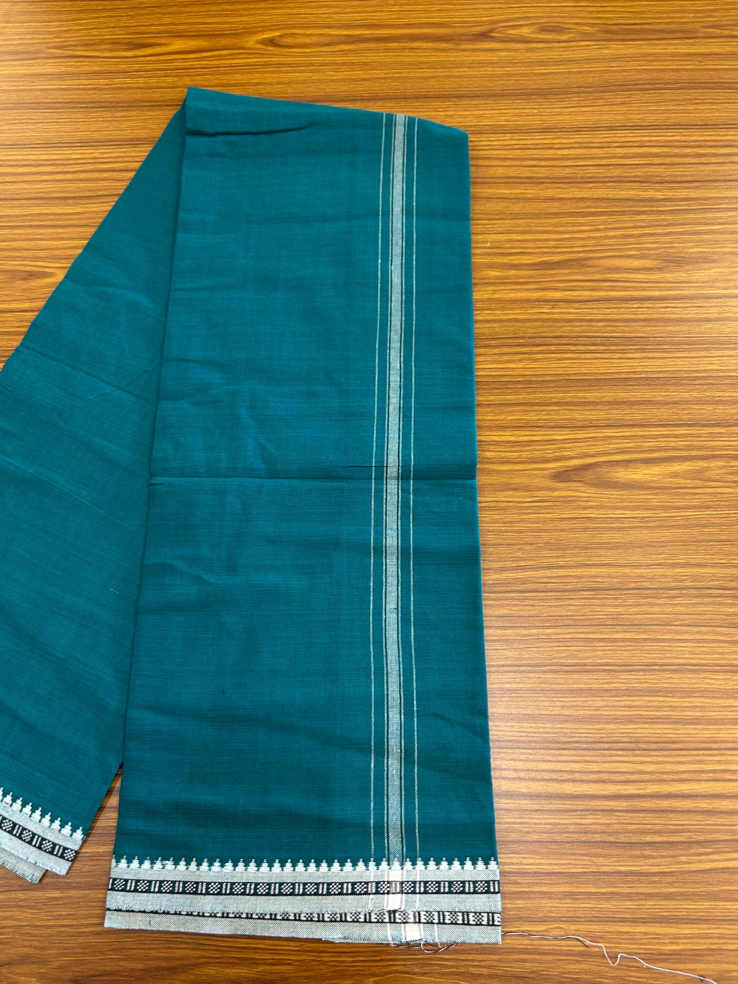 Premium Kathar Type Mund Pure cotton - Kaitharikada - Single Kaily / Lungi - 1 inch White Stripes Kara kuppadam Border with Green colour body (2 meter / 4 muzham) - 76 KK8050 MUT