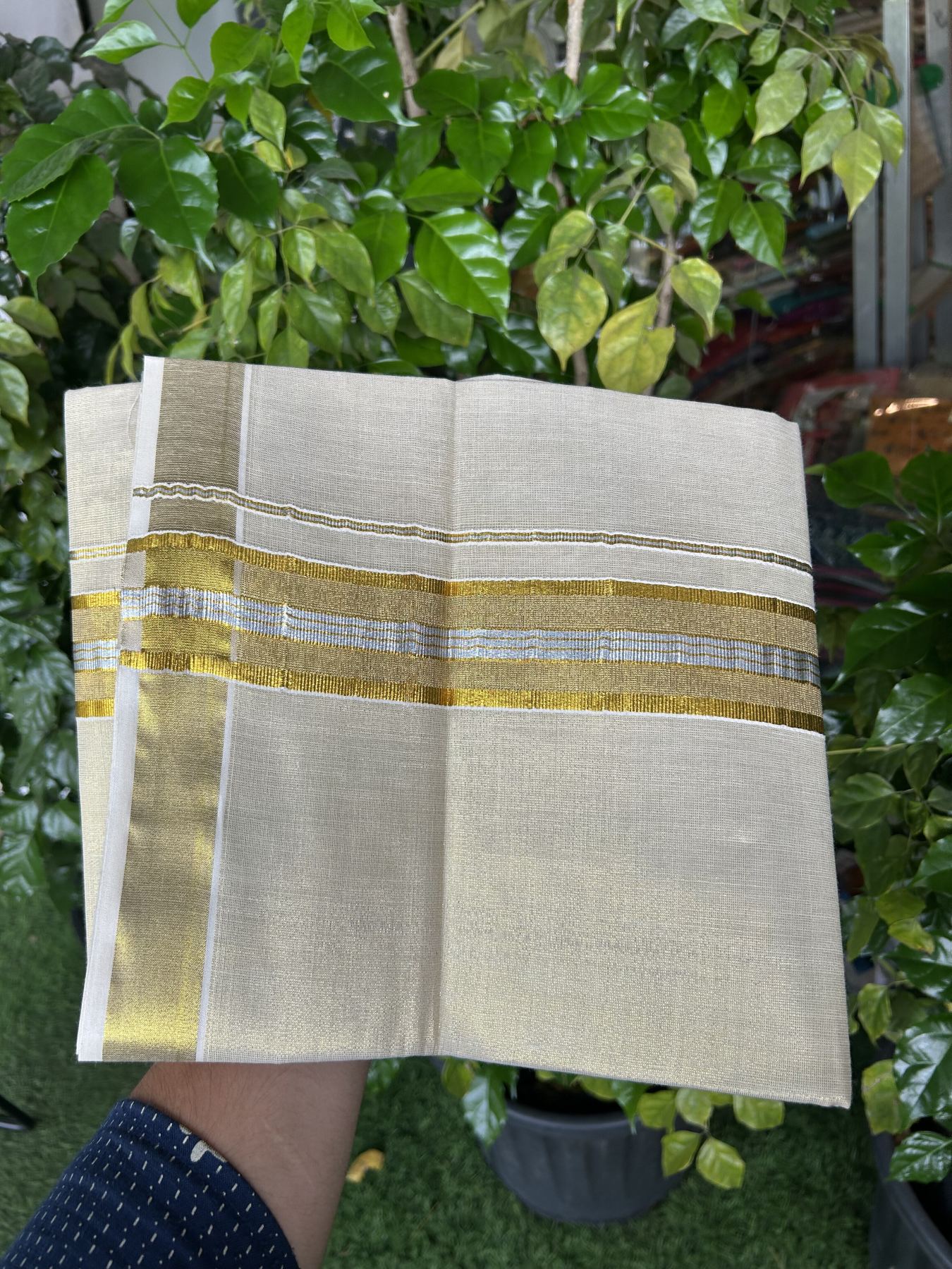 20% Discount! KaithariKada Balaramapuram 100% Cotton - Gold Kasav Tissue Double Dhoti/Mund- 80X90 - 2 inch Gold Kasav & Silver kasav Stripes Kara 4 mtr (8.5 muzham) - 4 KK5341 VIN