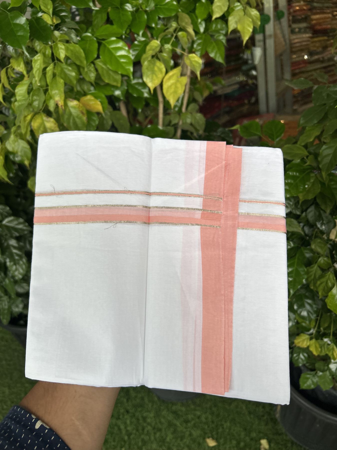 20% Discount! KaithariKada Balaramapuram 100% Cotton Double Pure white Mundu/Dhoti- 100X80 - 0.75 inch Silver Kasav & Peach Kara - 4 mtr ( 8.5 muzham) - 24 KK5341 VIN