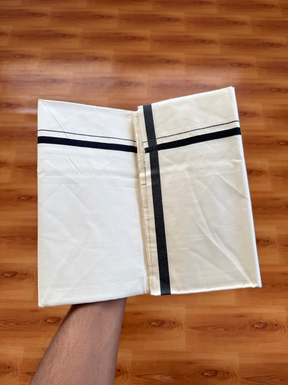 Single Off white 100% Pure Cotton Mundu/Dhoti (Unbleached) - KaithariKada (40s) - 1 cm Black Kara (2 meter / 4 muzham) - 5 KK5472 MC