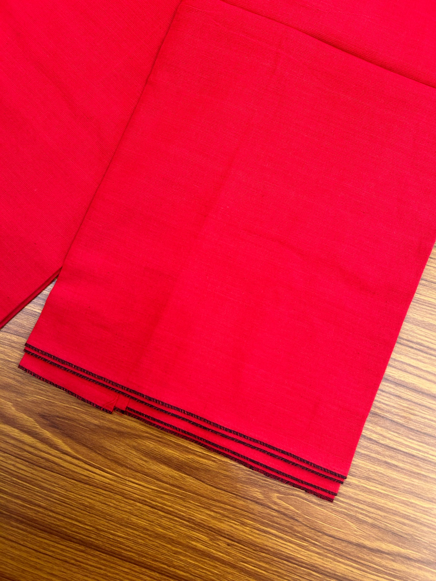 Premium Kathar Type Mund Pure cotton - Kaitharikada - Single Kaily / Lungi - 0.1 inch Black thin kara Border with Chilly Red colour body (2 meter / 4 muzham) - 56 KK8050 MUT